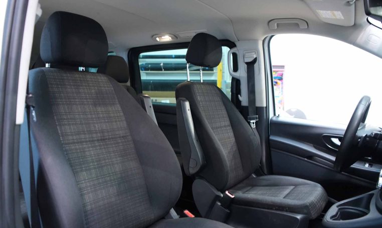 2016 MERCEDES-BENZ METRIS  WB 126 | Low KM's | 8 Passenger Seating | 2 Sets of Tires