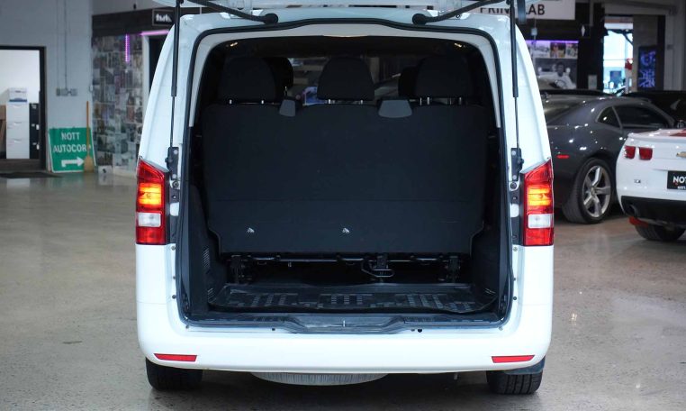 2016 MERCEDES-BENZ METRIS  WB 126 | Low KM's | 8 Passenger Seating | 2 Sets of Tires