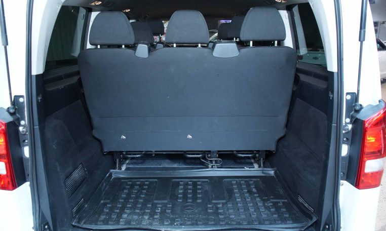 2016 MERCEDES-BENZ METRIS  WB 126 | Low KM's | 8 Passenger Seating | 2 Sets of Tires