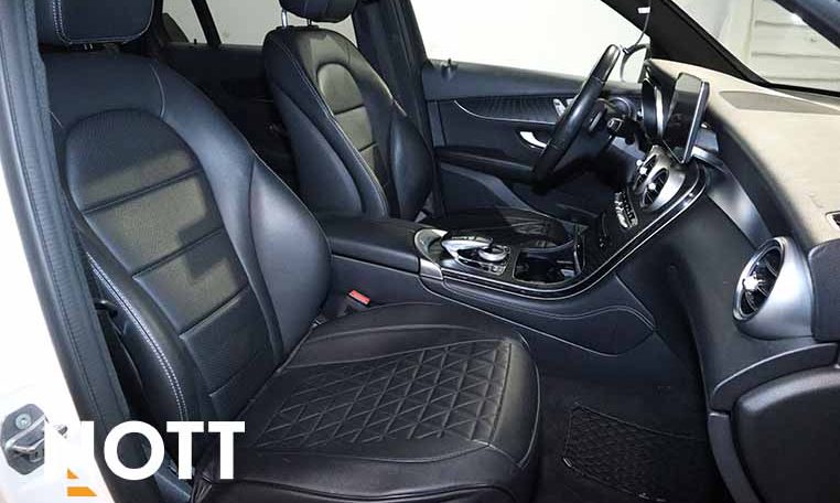 2019 MERCEDES-BENZ GLC 300 | No Accidents