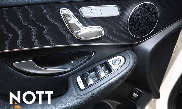 2019 MERCEDES-BENZ GLC 300 | No Accidents