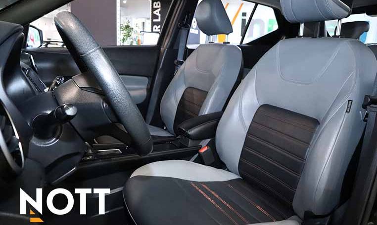 2024 NISSAN KICKS SR | 2 SETS OF WHEELS | LOCAL MB