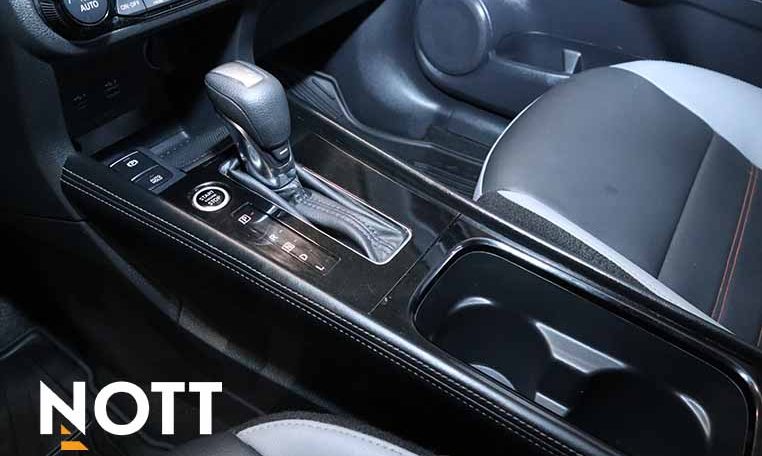 2024 NISSAN KICKS SR | 2 SETS OF WHEELS | LOCAL MB