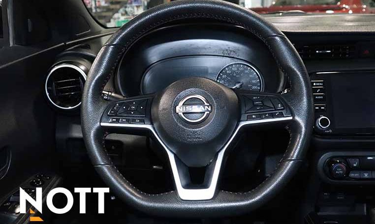 2024 NISSAN KICKS SR | 2 SETS OF WHEELS | LOCAL MB