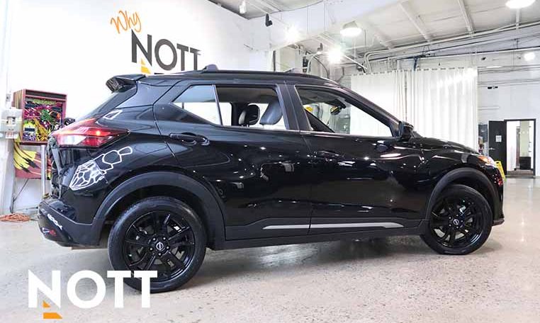 2024 NISSAN KICKS SR | 2 SETS OF WHEELS | LOCAL MB