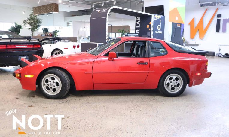 2018 PORSCHE 944S