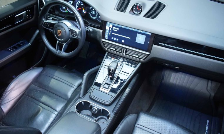 2020 PORSCHE Cayenne | All-Wheel Drive