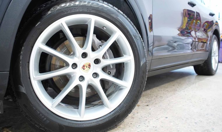 2020 PORSCHE Cayenne | All-Wheel Drive