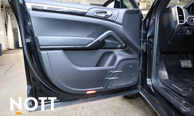 2016 PORSCHE Cayenne LOCAL | ONE OWNER