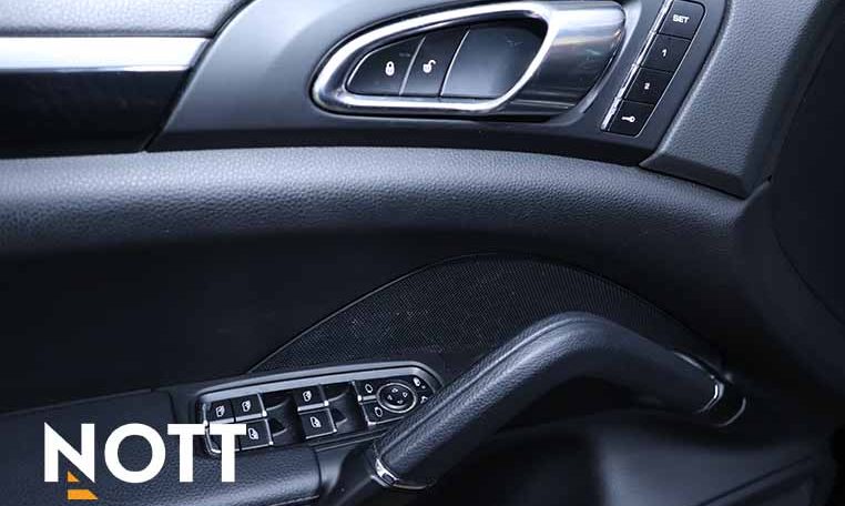 2016 PORSCHE Cayenne LOCAL | ONE OWNER