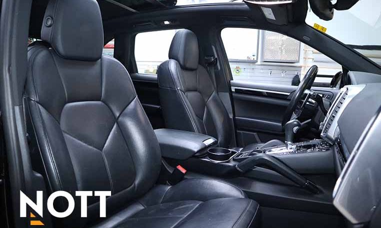 2016 PORSCHE Cayenne LOCAL | ONE OWNER