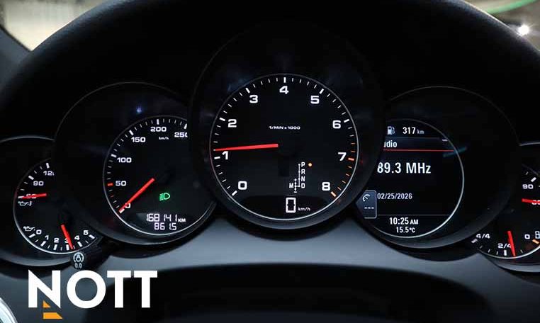 2016 PORSCHE Cayenne LOCAL | ONE OWNER