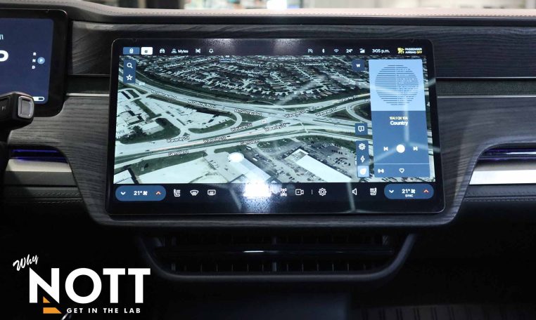 2023 RIVIAN R1T Adventure Quad-Motor Large Pack | Large Pack