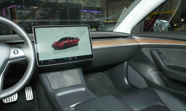 2022 TESLA MODEL 3 PERFORMANCE | Paint Upgrade | No Accidents