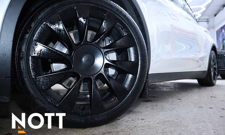 2023 TESLA MODEL Y  LONG RANGE