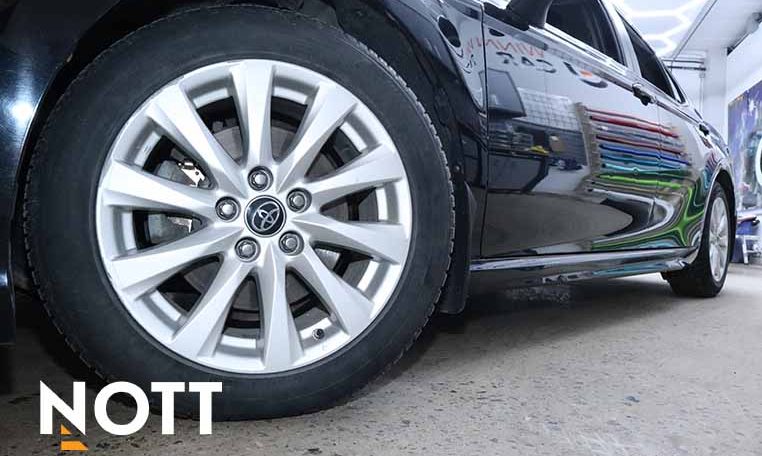 2019 TOYOTA CAMRY SE