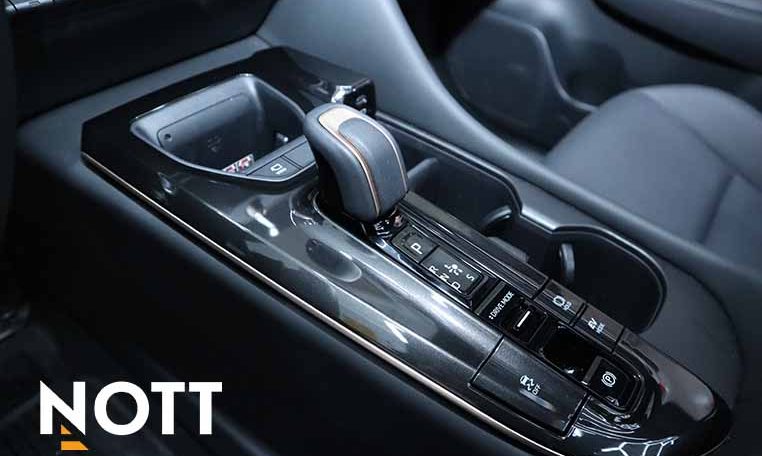 2025 TOYOTA CROWN SIGNIA LIMITED