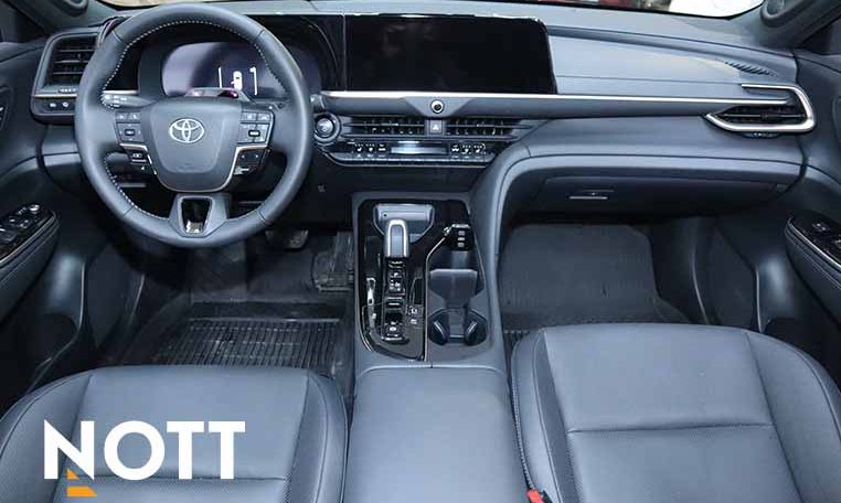 2025 TOYOTA CROWN SIGNIA LIMITED