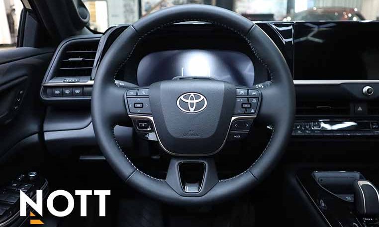 2025 TOYOTA CROWN SIGNIA LIMITED