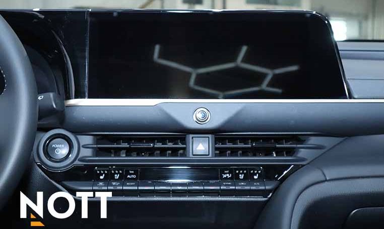 2025 TOYOTA CROWN SIGNIA LIMITED