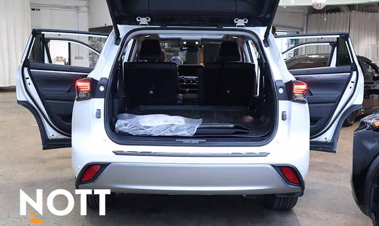 2024 TOYOTA HIGHLANDER LIMITED | No Accidents