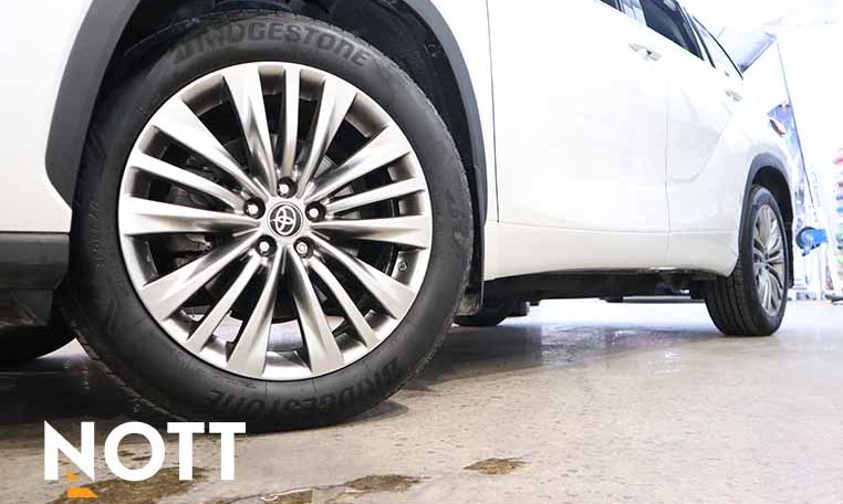 2024 TOYOTA HIGHLANDER LIMITED | No Accidents