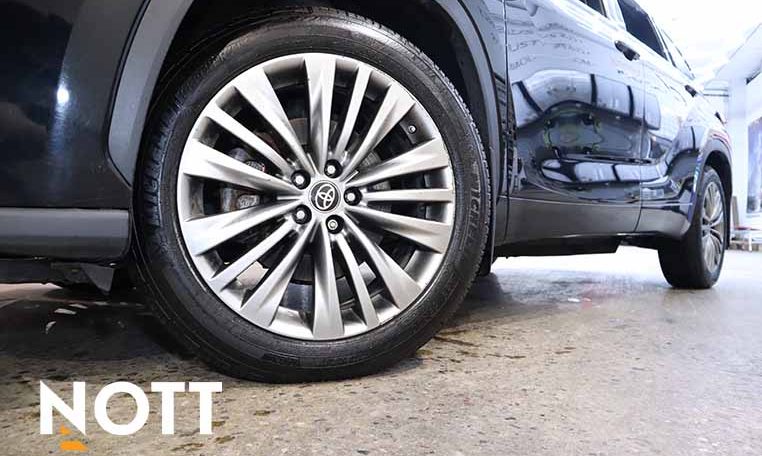 2021 TOYOTA HIGHLANDER PLATINUM | NO ACCIDENTS | NEW BRAKES AND ROTORS