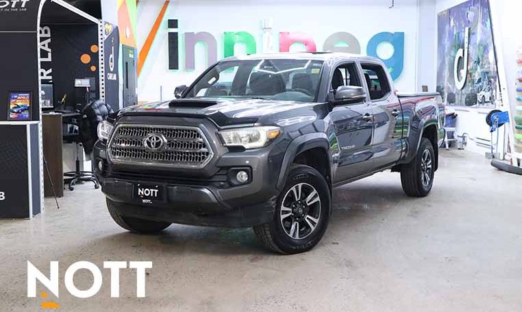 2017 TOYOTA TACOMA  DOUBLE CAB V6 LOCAL