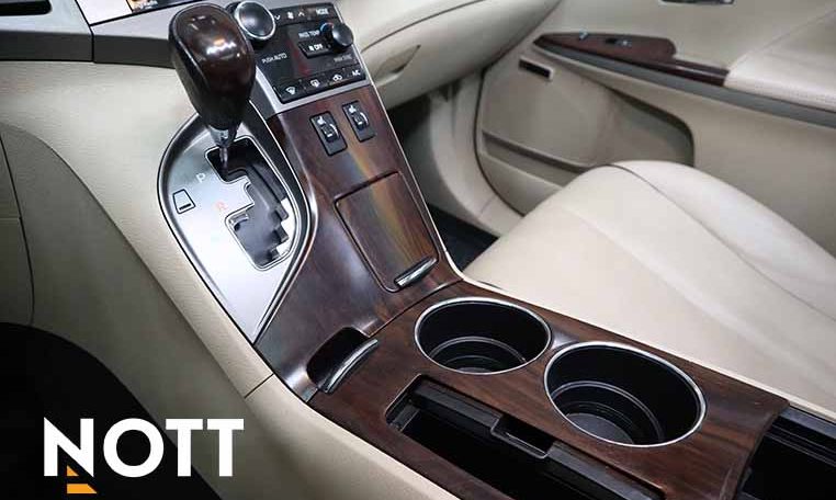 2016 TOYOTA Venza XLE | LOCAL | ONE-OWNER