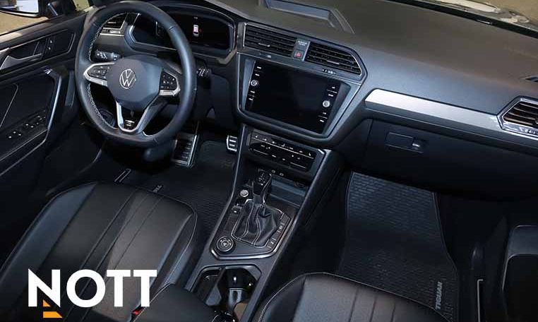 2023 VOLKSWAGEN TIGUAN COMFORTLINE R-LINE BLACK EDITION | LOCAL | ONE OWNER | NO ACCIDENTS