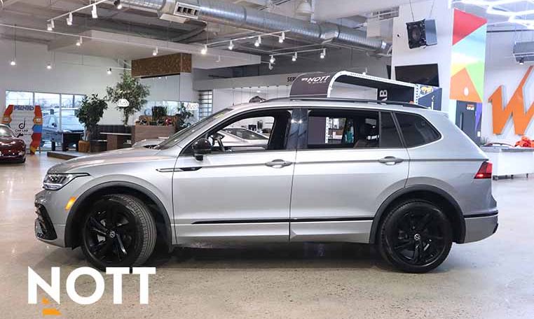 2023 VOLKSWAGEN TIGUAN COMFORTLINE R-LINE BLACK EDITION | LOCAL | ONE OWNER | NO ACCIDENTS