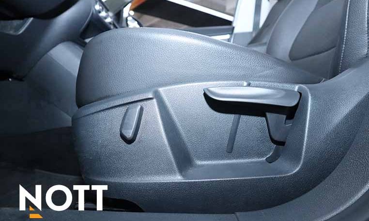 2015 VOLKSWAGEN TIGUAN LOW KM | ON WINTER TIRES