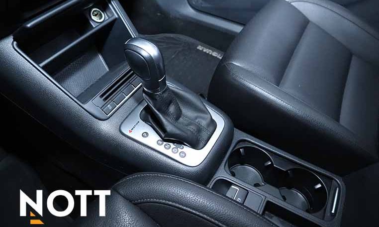 2015 VOLKSWAGEN TIGUAN LOW KM | ON WINTER TIRES