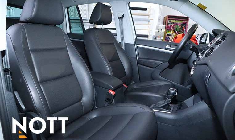 2015 VOLKSWAGEN TIGUAN LOW KM | ON WINTER TIRES