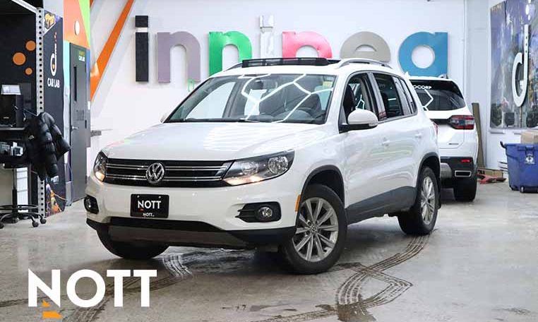 2015 VOLKSWAGEN TIGUAN LOW KM | ON WINTER TIRES