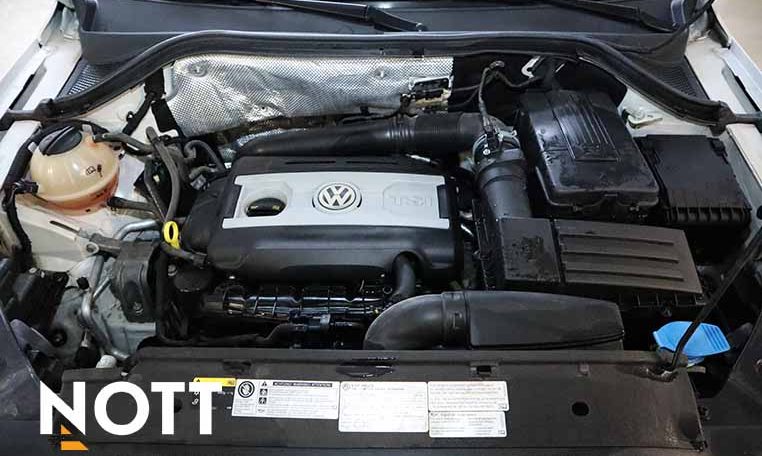 2015 VOLKSWAGEN TIGUAN LOW KM | ON WINTER TIRES