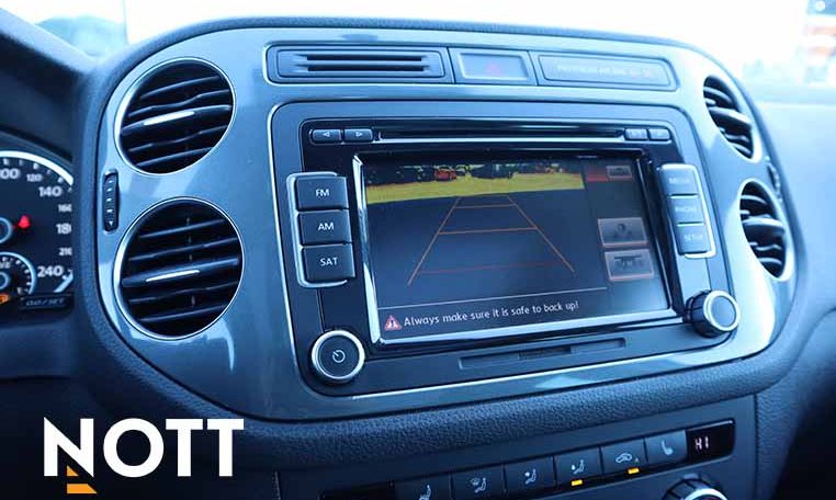 2015 VOLKSWAGEN TIGUAN LOW KM | ON WINTER TIRES