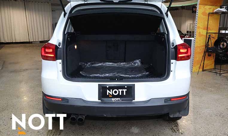 2015 VOLKSWAGEN TIGUAN LOW KM | ON WINTER TIRES