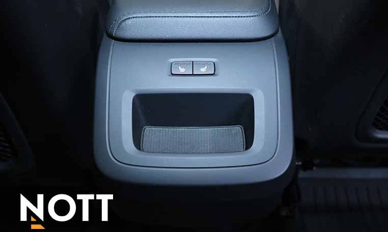 2023 VOLVO XC60 Plus Dark Theme | B6 AWD