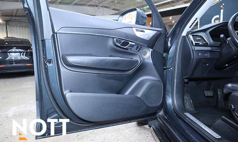 2020 VOLVO XC90 T6 Inscription | 7-Passenger