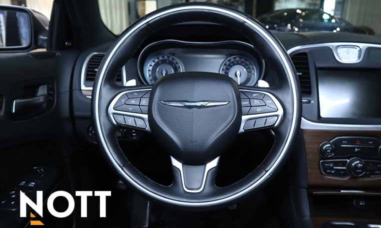 2015 CHRYSLER 300C PLATINUM