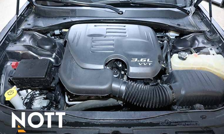 2015 CHRYSLER 300C PLATINUM