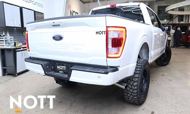 2022 FORD F150 LARIAT | 6" LIFT | 20" RIMS | 35" TIRES | ONE OWNER | POWERBOOST