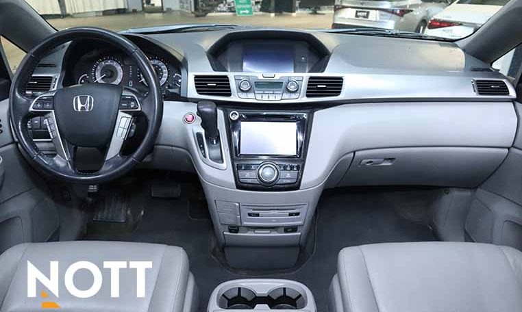 2016 HONDA ODYSSEY TOURING ONE OWNER | LOW KM | FAMILY VAN