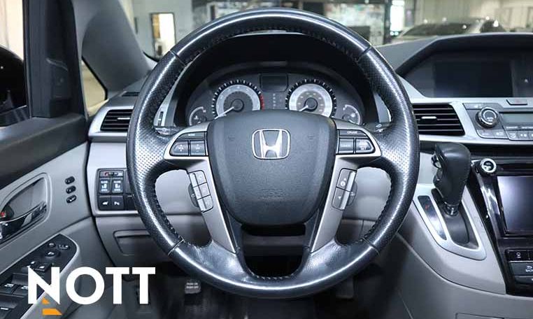 2016 HONDA ODYSSEY TOURING ONE OWNER | LOW KM | FAMILY VAN