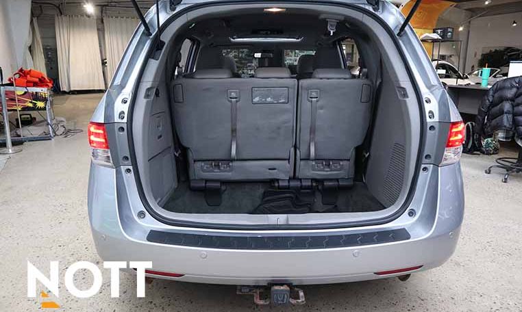 2016 HONDA ODYSSEY TOURING ONE OWNER | LOW KM | FAMILY VAN