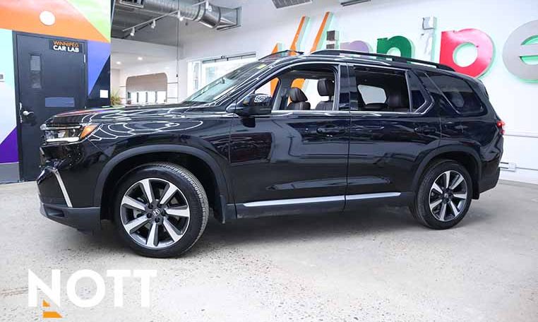 2023 HONDA PILOT TOURING LOADED | NO ACCIDENTS