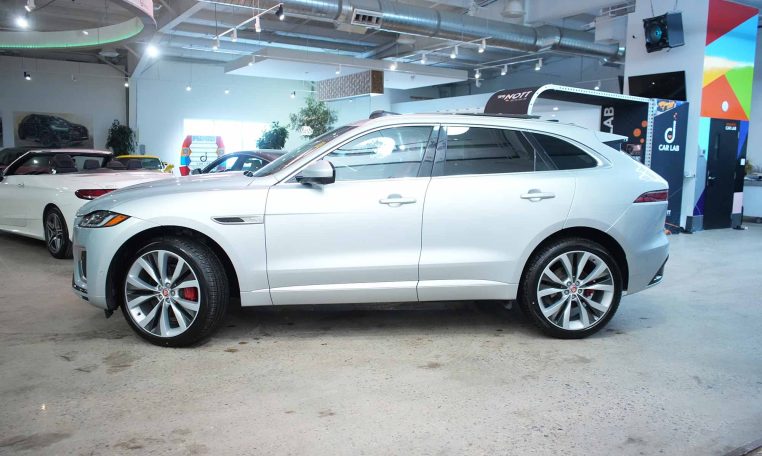 2021 JAGUAR F-Pace P400 R-DYNAMIC S | Meridian Sound | Apple CarPlay