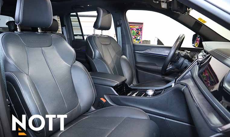 2023 JEEP GRAND CHEROKEE OVERLAND Low KMs | Fully Loaded