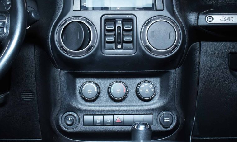 2014 JEEP WRANGLER  UNLIMITED SPORT | Automatic